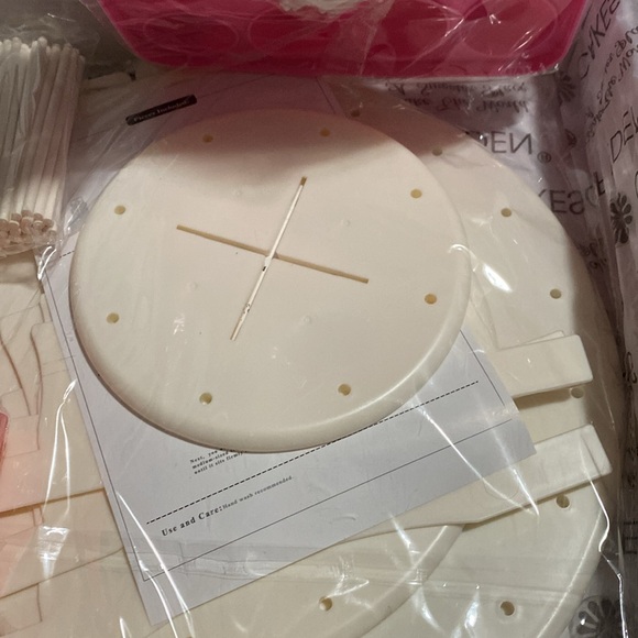 Cakes of Eden Apron Hero's pop n dip kit. Never used - Picture 8 of 12